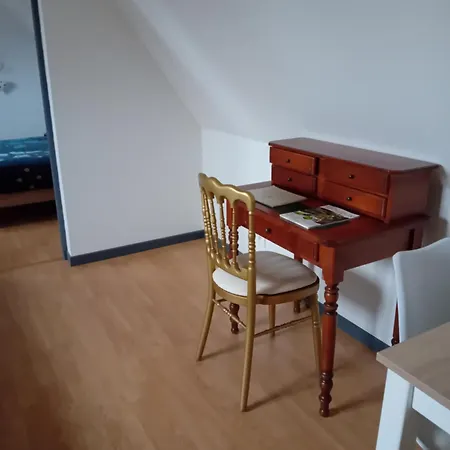 Les Hirondelles Lägenhet *