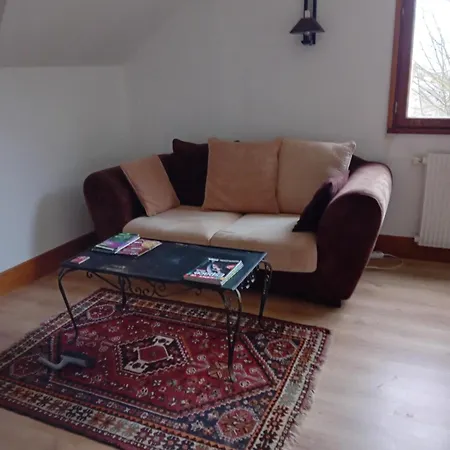 Les Hirondelles Lägenhet Blesmes